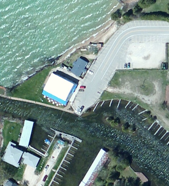 2014 aerial: restaurant and dock complex already present